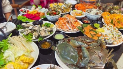 Nhà hàng gần cảng Ao Tiên